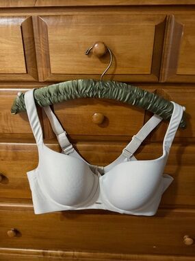Lane Bryant Cacique Modern Luxe Balconette Bra 40C in Sand Dollar